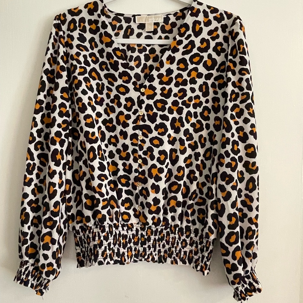 Michael Kors Animal Print Top 🐅🦏🦓 like new size Medium